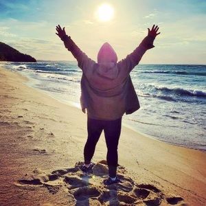 Meet your Posher, Hilary